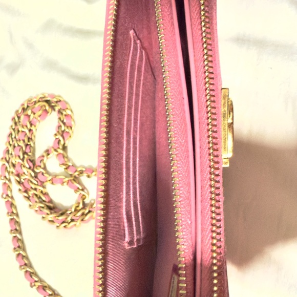 Authentic CHANEL WOC – Rose Pink Caviar w/ Phone Slot - Picture 6 of 16